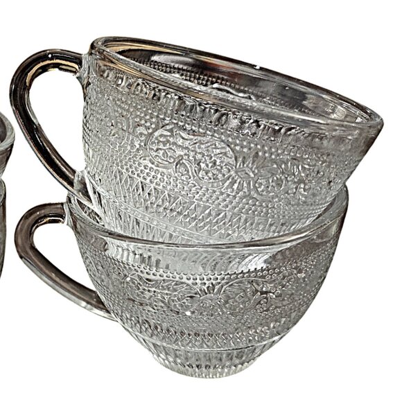 Set of 4 Cups, Four Vintage Embossed Glass Teacups, Coffee Cups, Tea Cup Set, - Picture 7 of 8